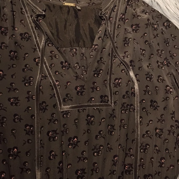 Beautiful Elie Tahari Dress - Picture 5 of 5